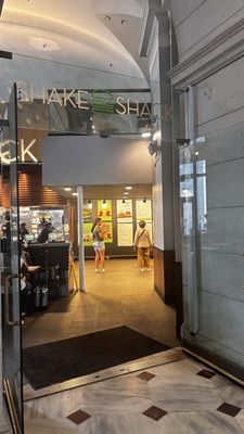 Shake Shack Union Station by null