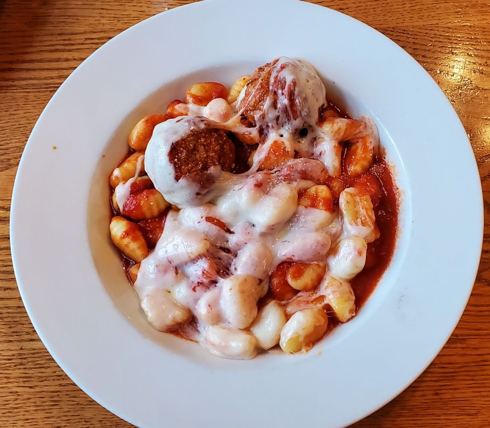 Aiello's Restaurant Logo