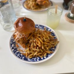 Le Mu Eats - Fried chicken sandwich was DELISH