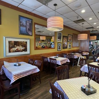 Di Meo's Pizzeria - Italian Near Me - Crofton, Maryland Di Meo's Pizzeria - Italian Near Me - Crofton, Maryland
