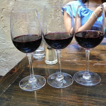 Uva - HOW IS THIS A FLIGHT?? - Italian Near Me - New York, New York