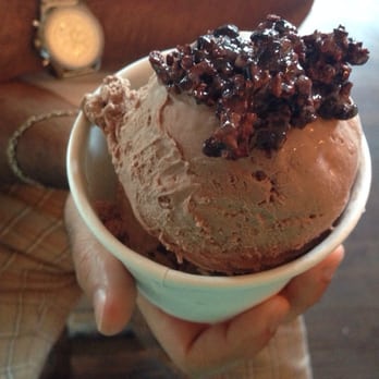 à la minute - Lavender chocolate - Ice Cream & Frozen Yogurt Near Me - Redlands, California à la minute - Lavender chocolate - Ice Cream & Frozen Yogurt Near Me - Redlands, California