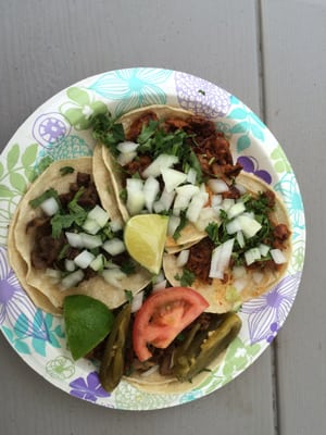 Basilios Tacos by null