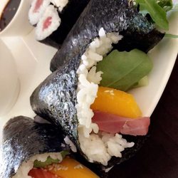 Banlao Sushi, Obst & Gemüse - Frisch vor eigenen Augen zubereiteter Sushi