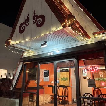Thai Cuisine II - Main entrance - Thai Near Me - Albuquerque, New Mexico