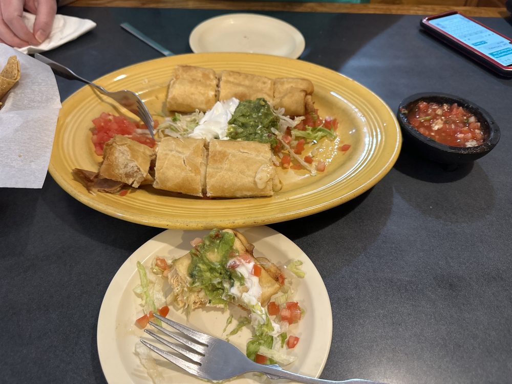 El Jalisciense Mexican Restaurant Logo