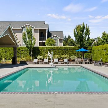 The Grove at 72nd Apartments - Relax poolside at The Grove at 72nd - Apartments Near Me - Vancouver, Washington The Grove at 72nd Apartments - Relax poolside at The Grove at 72nd - Apartments Near Me - Vancouver, Washington