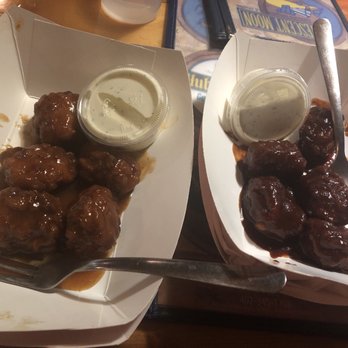 Crescent Moon Ale House - 49 cent wings - Pubs Near Me - Omaha, Nebraska Crescent Moon Ale House - 49 cent wings - Pubs Near Me - Omaha, Nebraska