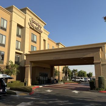 Hampton Inn & Suites Madera - Entrance right off the freeway - Hotels Near Me - Madera, California Hampton Inn & Suites Madera - Entrance right off the freeway - Hotels Near Me - Madera, California
