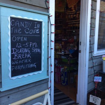 Candy In the Cove - a display of candy in a store - Candy Stores Near Me - Bowen Island, British Columbia
