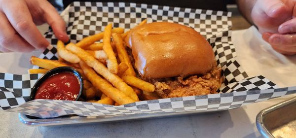 The Hudson Eatery & Bar by null