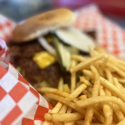 Freddy's Frozen Custard & Steakburgers - Shoestring Fries