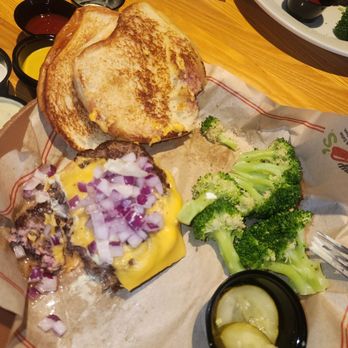 Chili's - Bars Near Me - Bay Shore, New York Chili's - Bars Near Me - Bay Shore, New York