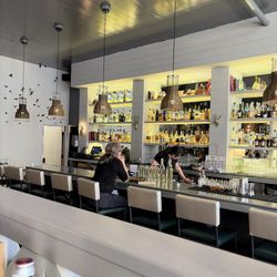 Dacha Kitchen & Bar - Bar area