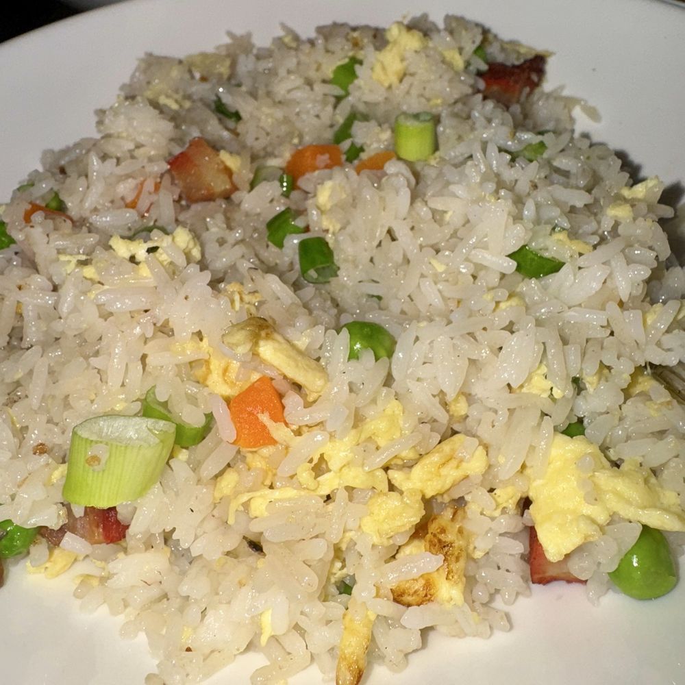 YOUYU Noodle Bar - BBQ Pork Fried Rice - doesn't look or taste like it was tossed in a wok. - Asian Fusion Near Me - Wheatland, California YOUYU Noodle Bar - BBQ Pork Fried Rice - doesn't look or taste like it was tossed in a wok. - Asian Fusion Near Me - Wheatland, California