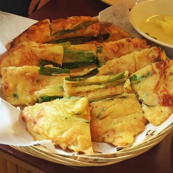 Chez Bong - leek and sea food pancake - Korean Near Me - Montreal, Quebec