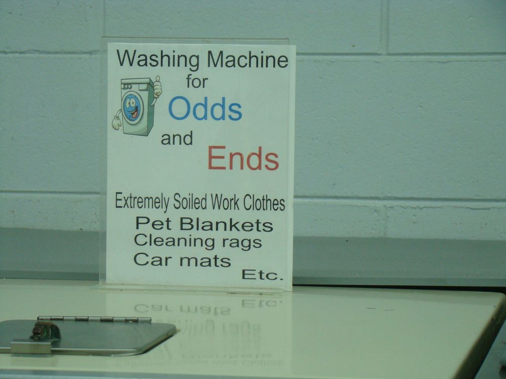 EAST END LAUNDROMAT Updated August 2024 11 Photos 1604 E