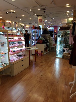 Etude House & Innisfree by null