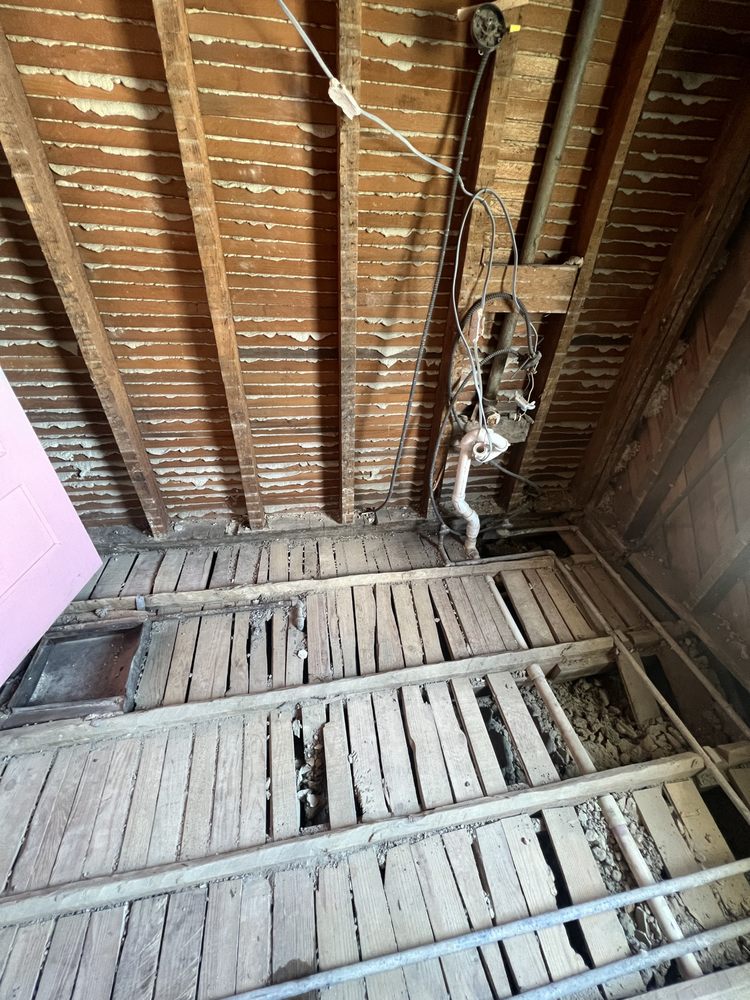 Slide of Rudy’s Plumber