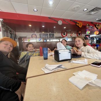 Peggy Sue's - Th group - Diners Near Me - Mesquite, Nevada Peggy Sue's - Th group - Diners Near Me - Mesquite, Nevada