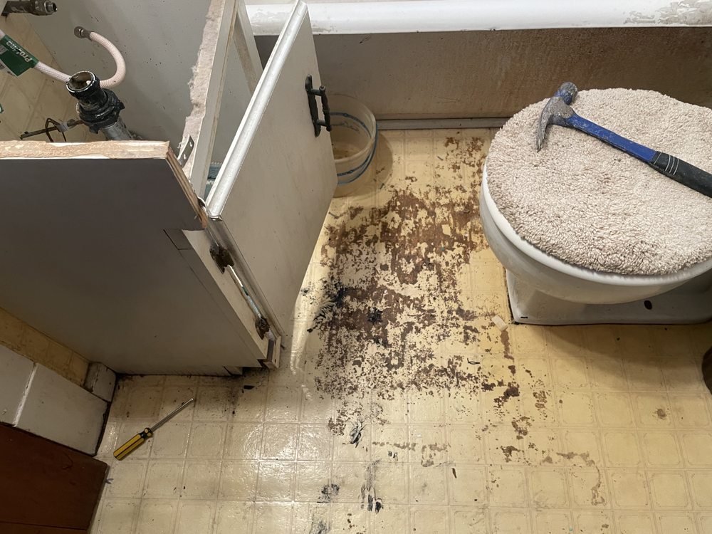 Slide of Big Mo’s Home Improvements