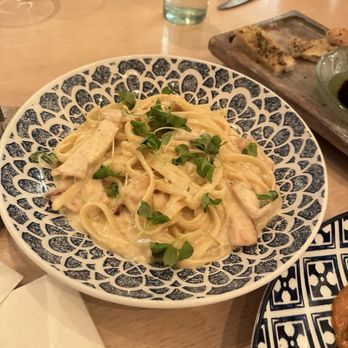 Bottiglia - Alfredo Pasta $27 - Italian Near Me - Henderson, Nevada Bottiglia - Alfredo Pasta $27 - Italian Near Me - Henderson, Nevada