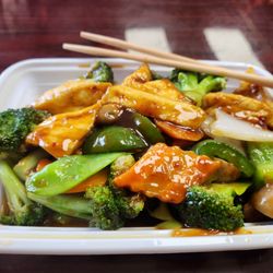 Gold Chopsticks - Tofu Szechaun Style ala Fujianese. Nicely done, everything perfectly cooked and flavorful.