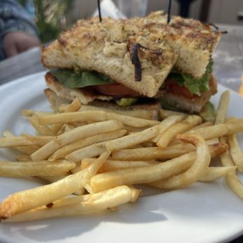 Rollerville Cafe - Chicken pesto sandwich - American Near Me - Point Arena, California