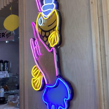 Omg Squee - Inside - Desserts Near Me - Austin, Texas