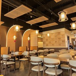 Koto Sushi&Ramen - Interior