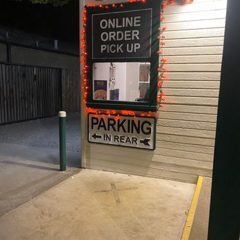 The Artist Tree - Barbeque Near Me - Davis, California