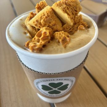 Clover and Mug - Dalonga coffee - Coffee & Tea Near Me - Kailua-Kona, Hawaii Clover and Mug - Dalonga coffee - Coffee & Tea Near Me - Kailua-Kona, Hawaii