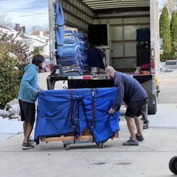Legacy Moving - Loading a piano