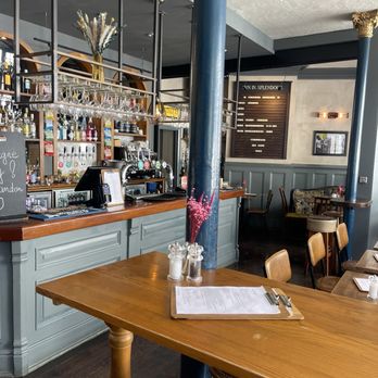 The Sun in Splendour - Indoor tables - Pubs Near Me - London, XGL