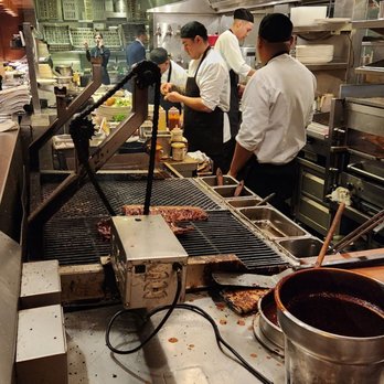 Houston's Restaurant - Entertainment as you wait! - Steakhouses Near Me - Pasadena, California Houston's Restaurant - Entertainment as you wait! - Steakhouses Near Me - Pasadena, California