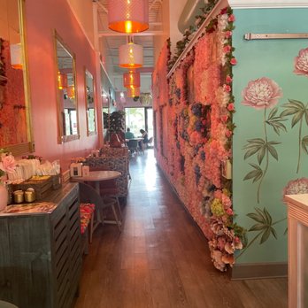 Olenka Peruvian Bistro - Súper cute cafe - Bakeries Near Me - Weston, Florida