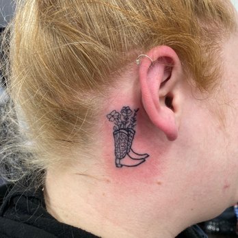 Three Diamonds Tattoo - Tattoo Near Me - Orange, California