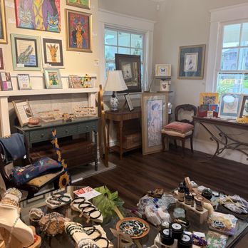L’Artisan Market - Used, Vintage & Consignment Near Me - Jacksonville, Florida L’Artisan Market - Used, Vintage & Consignment Near Me - Jacksonville, Florida
