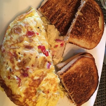 Ladles - Sante fe omelette (chicken, peppers, onions, cheese) - Italian Near Me - Springdale, Pennsylvania
