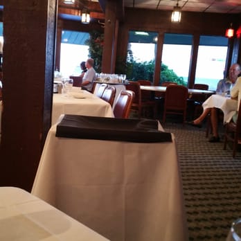 Gaido's - Seafood Near Me - Galveston, Texas