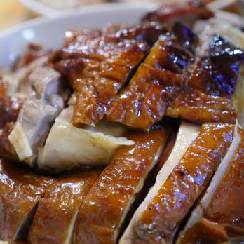 再興燒臘飯店 - Close up of Roast Duck and Soy Sauce Chicken - Cantonese Near Me - Hong Kong, HK