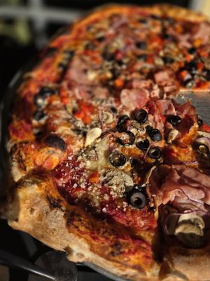 Thunderbolt Pizza by null