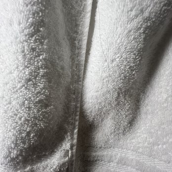 Hilton Garden Inn Fredericksburg - Hair on the "clean towels" . - Hotels Near Me - Fredericksburg, Virginia