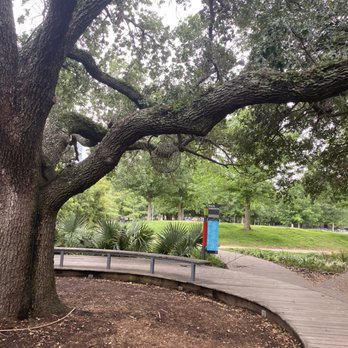 Levy Park - Dog Parks Near Me - Houston, Texas Levy Park - Dog Parks Near Me - Houston, Texas