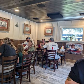 Huck's - Seafood Near Me - Crystal River, Florida