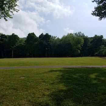 Parc Jeanne-Mance - Parks Near Me - Montreal, Quebec