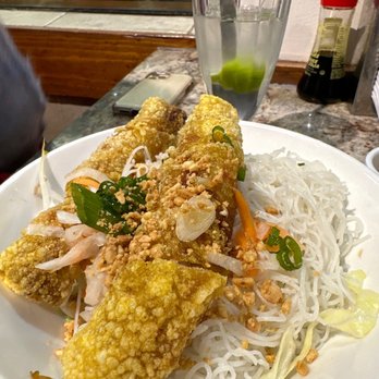 Pho Hung - Veggie bun comes with bottomless dressing - Vietnamese Near Me - Toronto, Ontario
