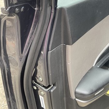 MacKay Towing & Recovery - Dent on the side of the door inside - Towing Near Me MacKay Towing & Recovery - Dent on the side of the door inside - Towing Near Me
