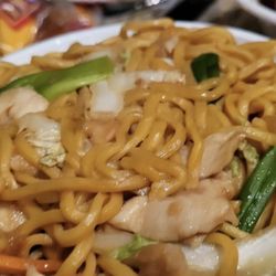 Yummy Chinese Hibachi Restaurant - 31. Chicken Lo Mein