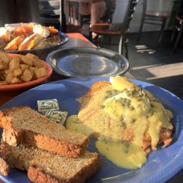 Potato Cakes Salmon Benny